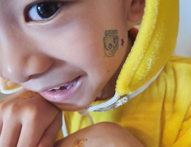 皮卡丘儿童套装